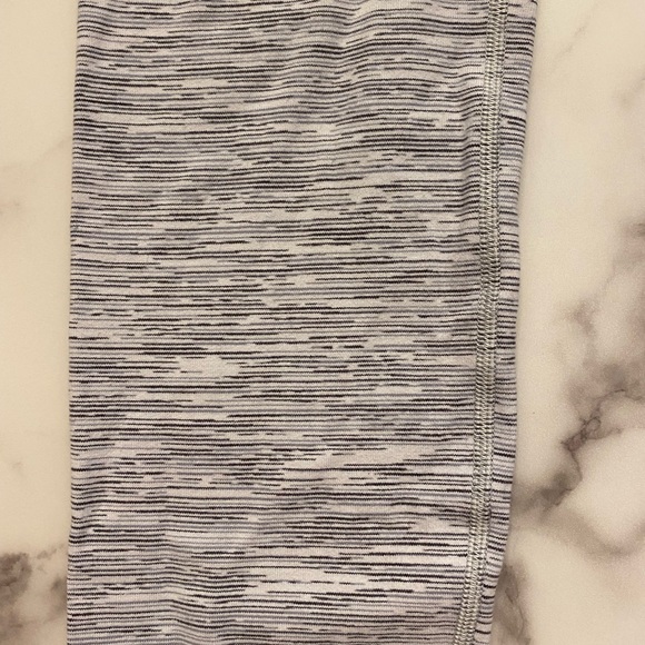 Heather Gray 27” Wunder-Unders SIZE: 6 - Picture 2 of 3